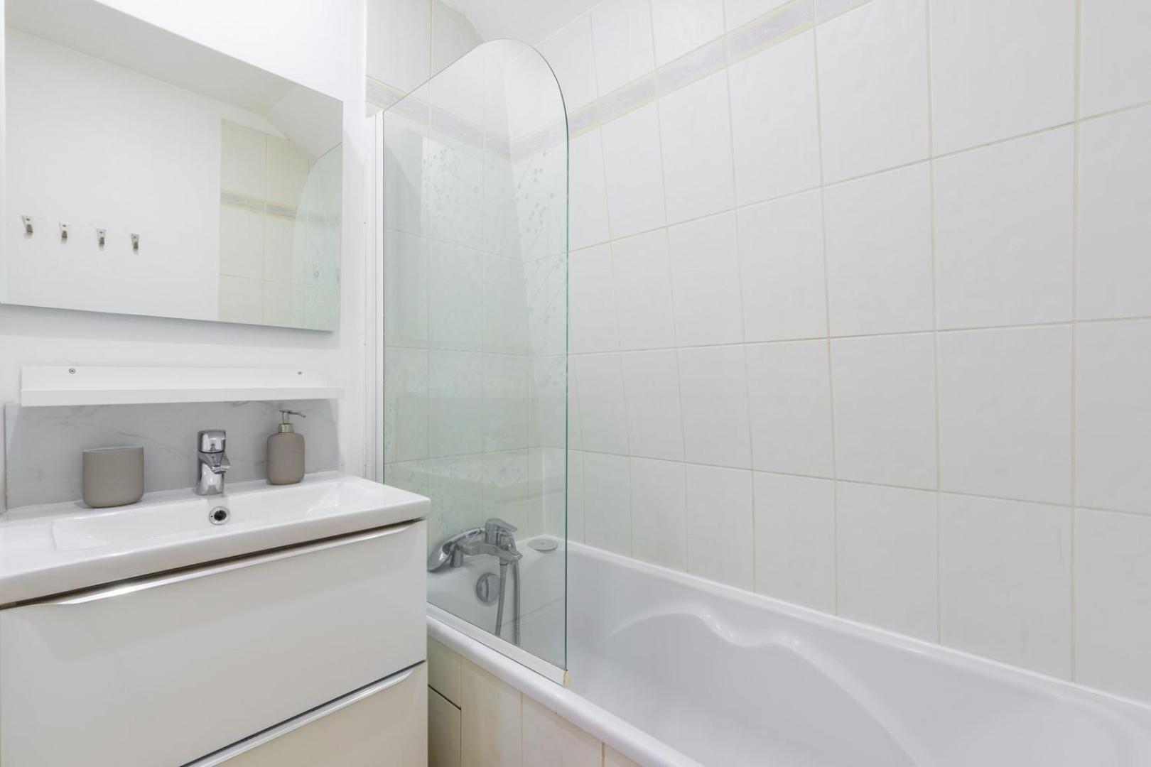 Charming 2-Bedroom Apartment At Croise Laroche Marcq-en-Baroeul Kültér fotó