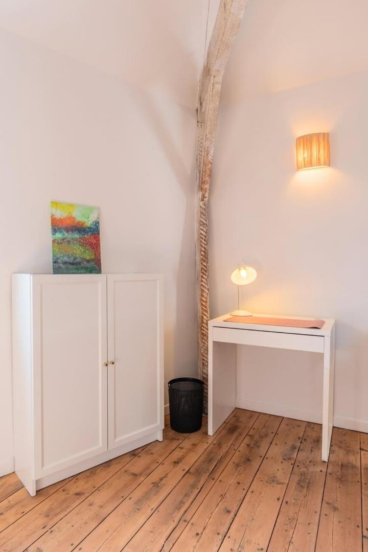 Charming 2-Bedroom Apartment At Croise Laroche Marcq-en-Baroeul Kültér fotó